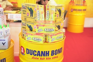 Keo dán đa năng là gì? Vì sao keo dán đa năng được sử dụng ưa chuộng trên thị trường? 